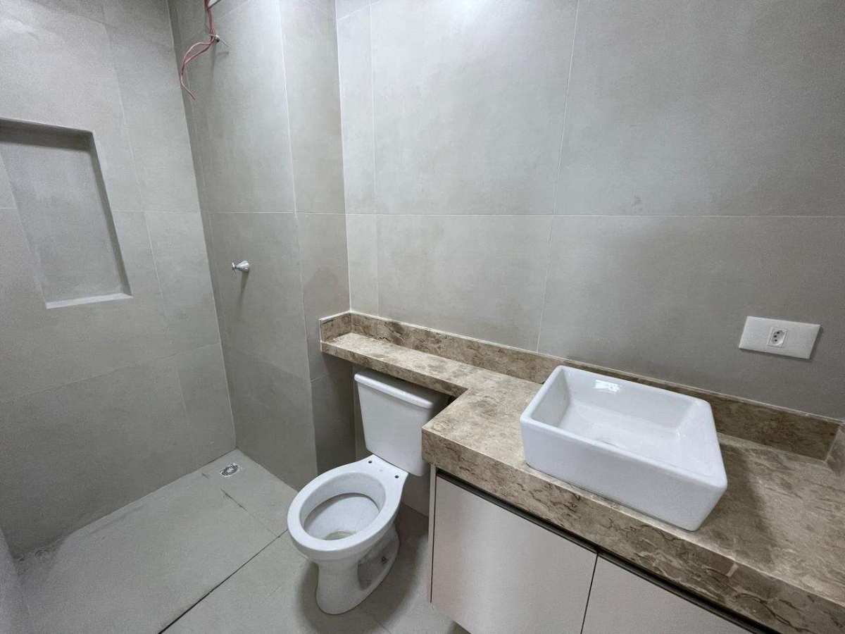  - Apartamento à venda em Praia Grande, Caiçara, com 2 quartos, 83m²