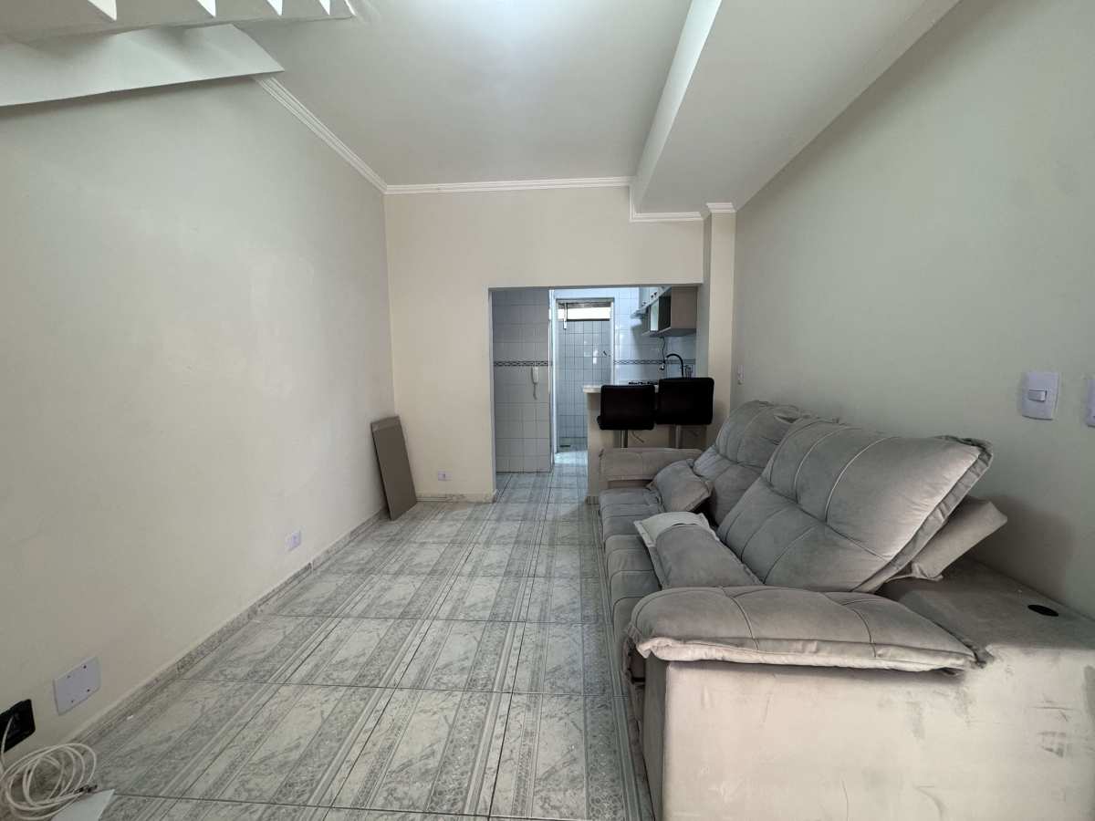  - Sobrado em condomínio à venda em Praia Grande, Guilhermina, com 2 quartos, 62m²